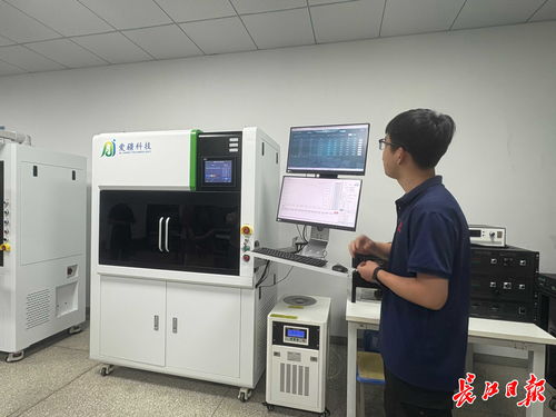 效率提升12倍！我國首個太陽能電池智能檢測大模型問世，引領新興能源技術研發新浪潮